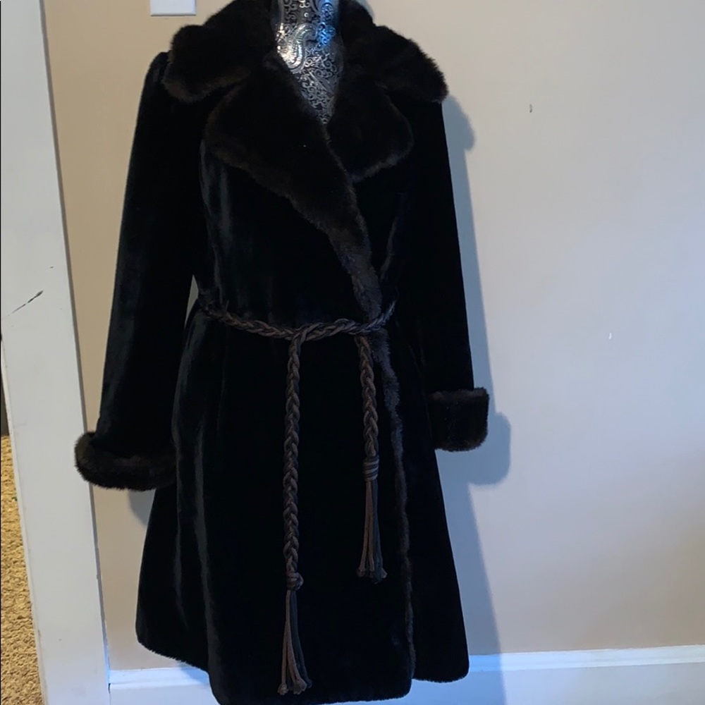 Borgazia vintage faux fur coat